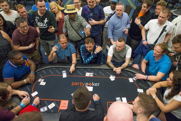 Partypoker Caribbean Poker Party: EAPT на каникулах